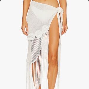 WeWoreWhat Ivory/Off-White Crochet Fringe Sarong